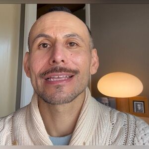 BUNDLe up! With this polo Shirt Long sleeves PLUS Cable sweater in cream BY JCrw